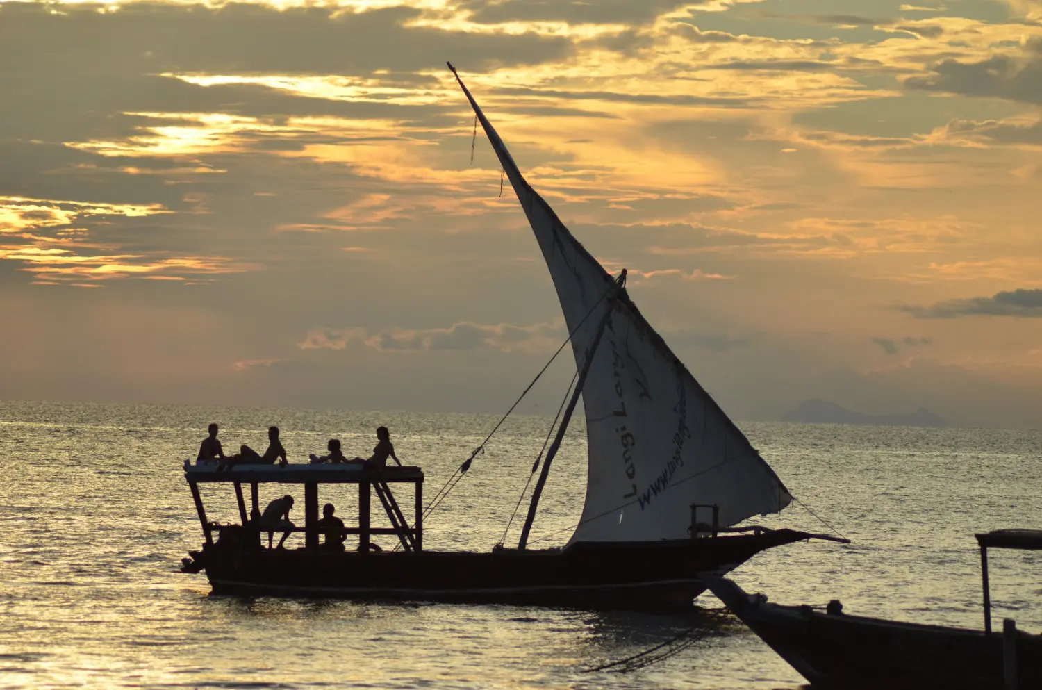  Kreuzfahrten, Cruceros, Cruises