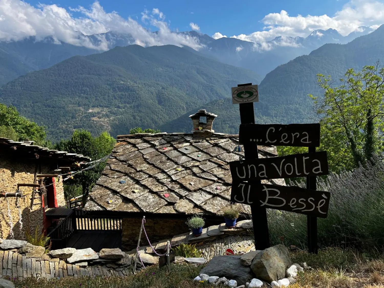 Individualisierte Reisen, Viajes personalizados, Custom travel 