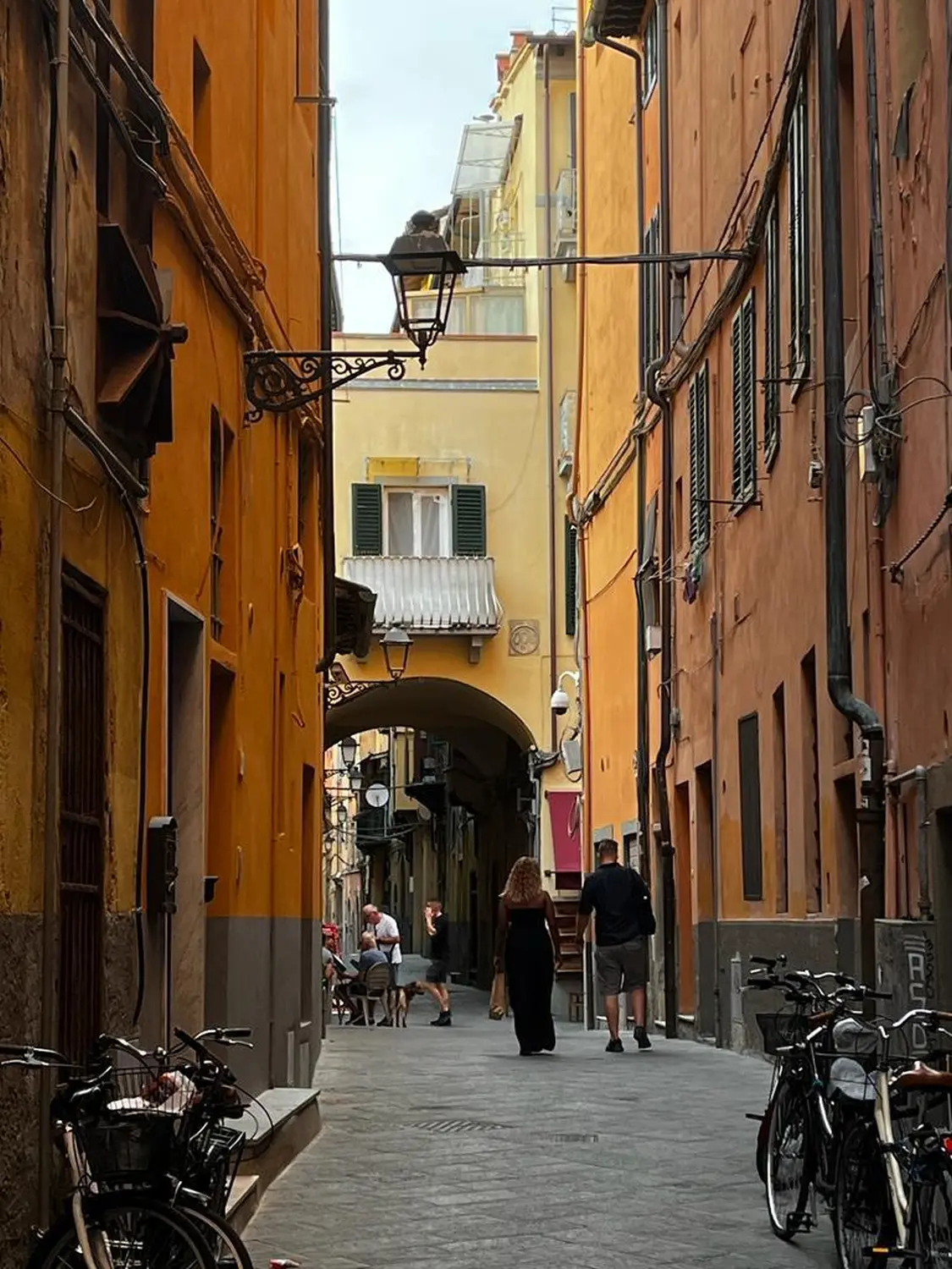 Hotels buchen, Reservar hoteles, Book hotels 