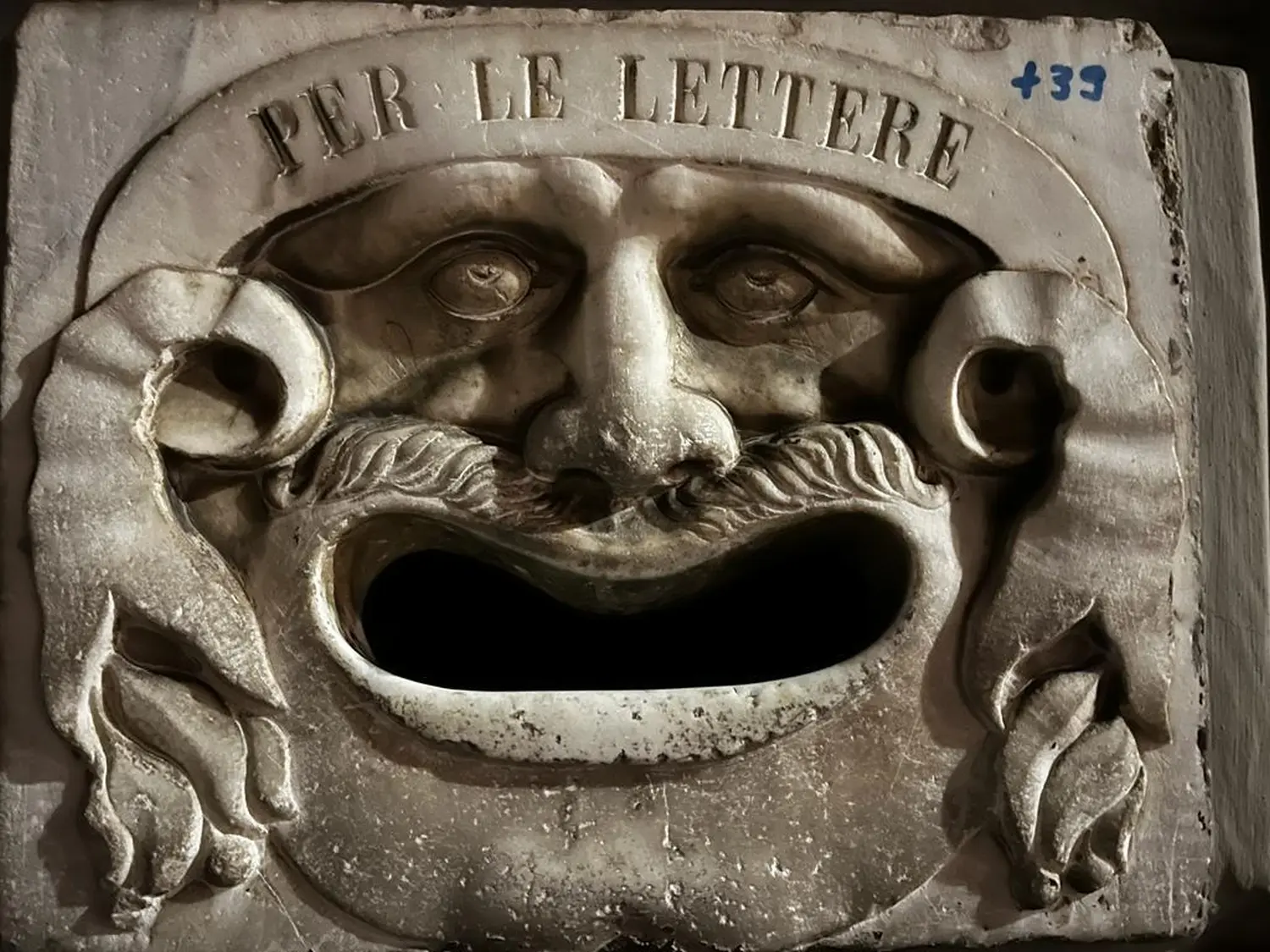 Hotels buchen, Reservar hoteles, Book hotels 