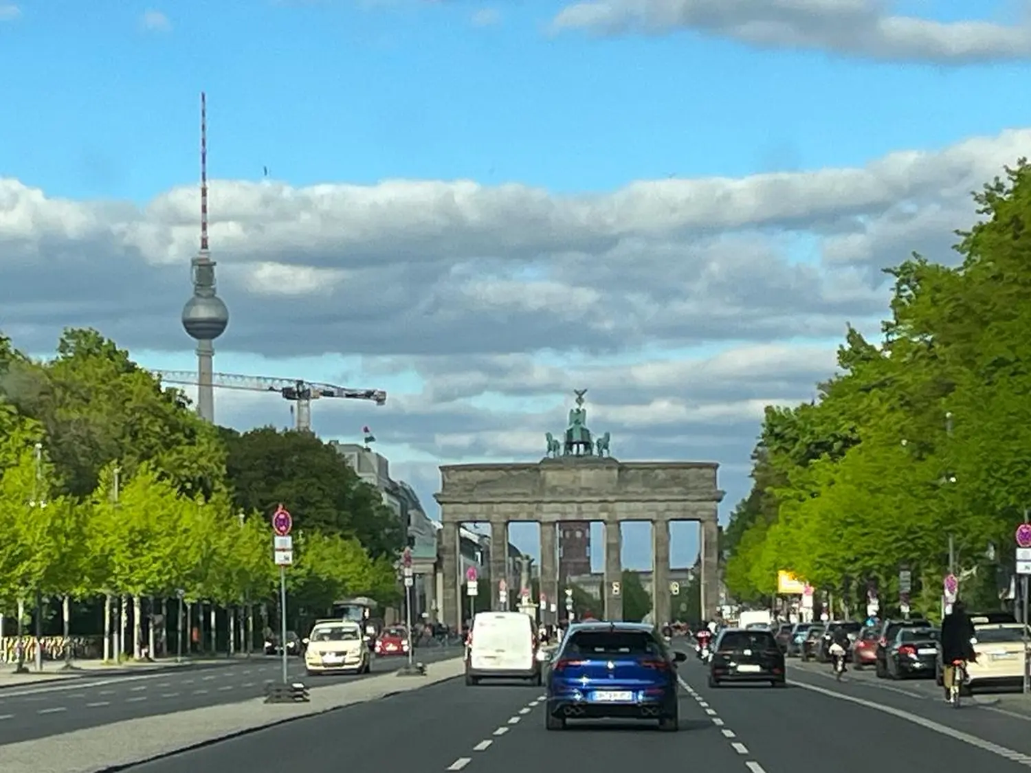 Individualisierte Reisen, Viajes personalizados, Custom travel 